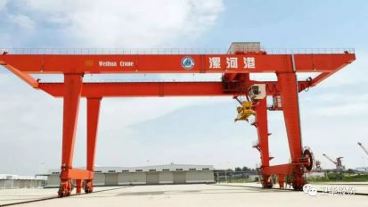   衛(wèi)華起重，飛天入海！